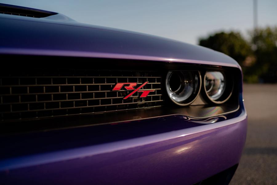 Детали экстерьера Dodge Challenger R/T Scat Pack Widebody (LC) 2018 года  (фото 30 из 48)